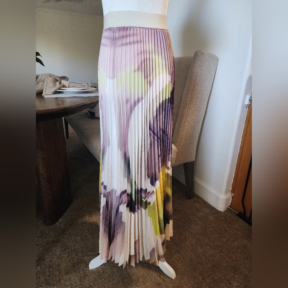 Spring Green And Purple Abstract Pleated Skirt Size XS